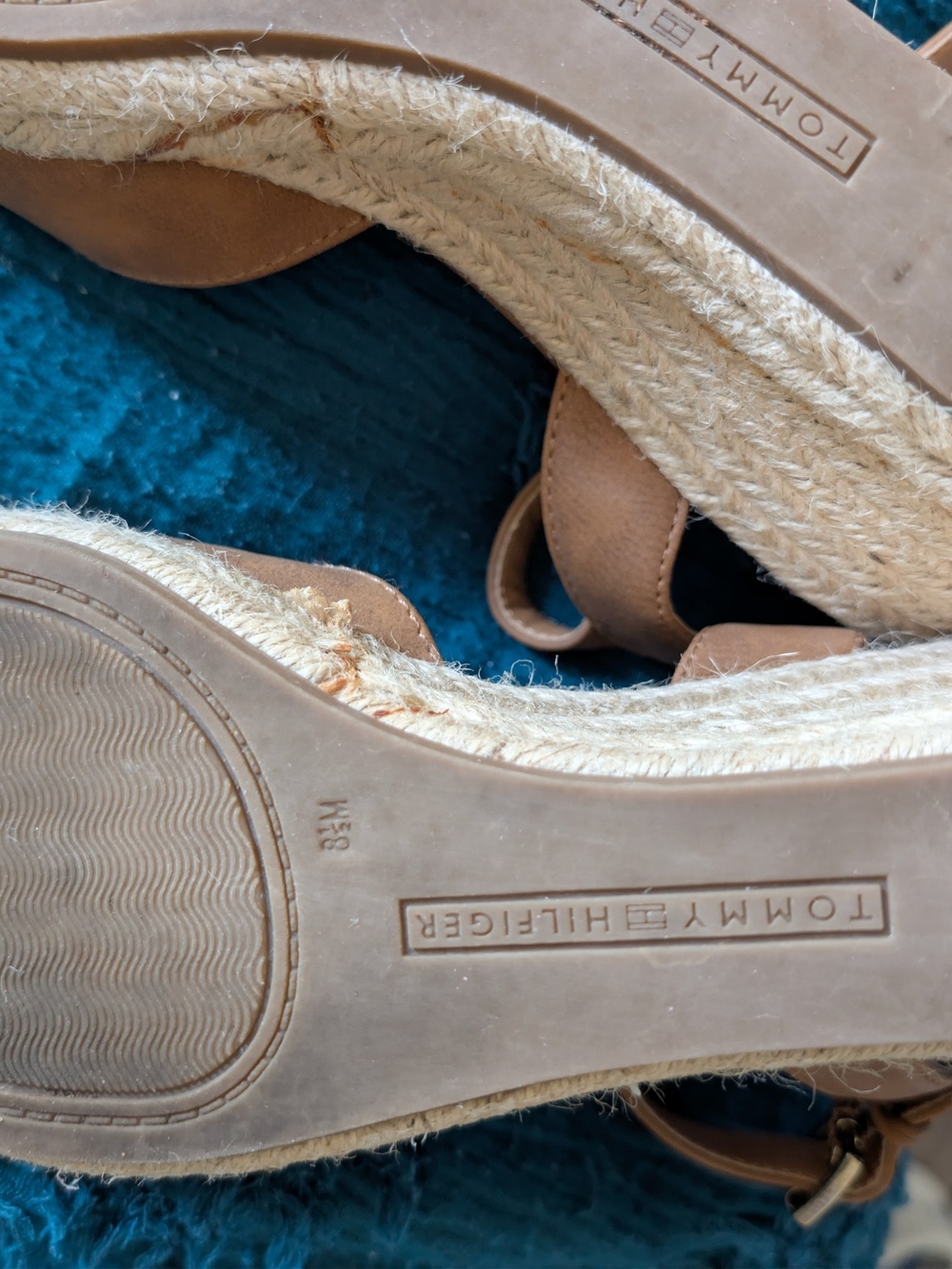 Tommy Hilfiger Women’s Tan Leather Espadrille Wedge Sandals - Picture 8 of 9